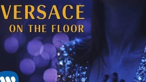 perche versace on the floor|versace on the floor terjemahan.